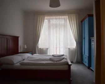 Hotel Ostende - Chocerady - Bedroom