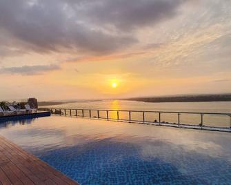 Beautiful luxury apartment in Gombe with Rooftop Pool in the heart of Gombe - Kinshasa - Pool