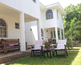 Coco-De-Ville - Diani Beach - Patio