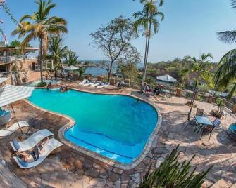 Lake Kariba Inns - Siavonga - Pool