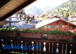 Hotel garni Alpenruh - Lenk - Bâtiment
