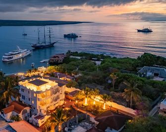 Hotel Angermeyer Waterfront Inn - Puerto Ayora