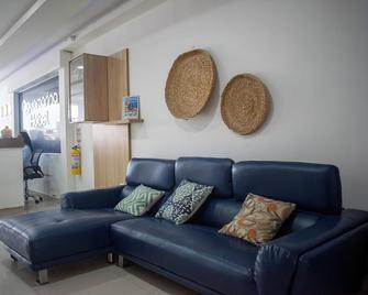 هوتل أجوامارينا - بلدية سانتا مارتا - غرفة معيشة