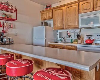 Beachfront Suite - Ground Floor - Pool and Sauna - Lincoln City - Køkken