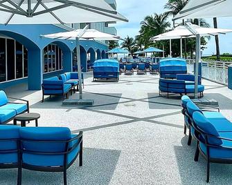 Solara Surfside - 邁阿密海灘 - 天井