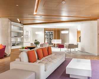 Radisson Blu Hotel & Residence Riyadh D.Q. - Riyadh - Living room