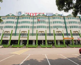 Hotel Super Cowboy - Malacca - Building