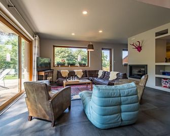 Chalet 4 , space, comfort, charm, view, sauna, fireplace - Valmeinier - Salon