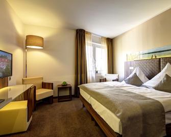 Hotel Am Badepark - Bad Zwischenahn - Bedroom