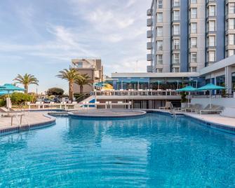 B&B Hotel Chioggia Airone - Sottomarina - Piscina