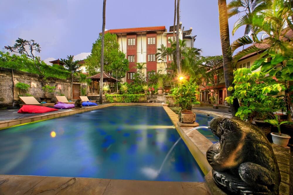 Restu Bali Hotel - קוטה - בריכה