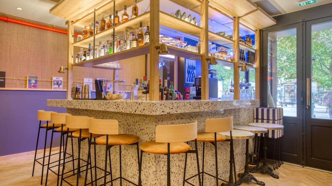 Oh la la ! Hotel Bar Paris Bastille