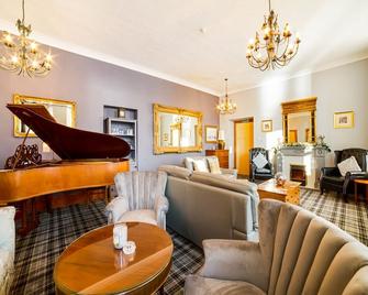 Chandlers - Rothesay - Living room