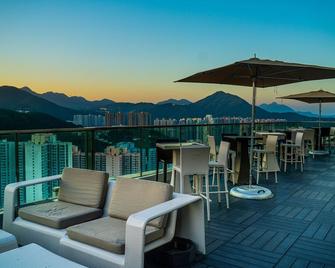 Crowne Plaza Hong Kong Kowloon East - Hong Kong - Balkon