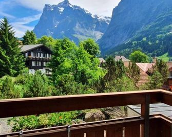 Apartment Chalet Abendrot Apartments-25 By Interhome - Grindelwald - Balkon