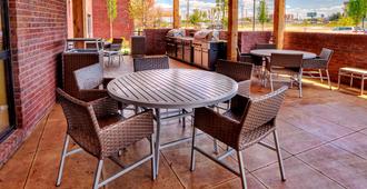 Towneplace Suites Oklahoma City Airport - אוקלהומה סיטי - מסעדה