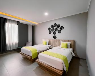 Fresh Hotel - Sukabumi - Habitación