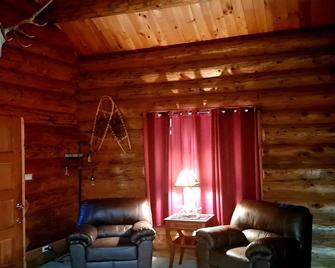 Cozy Middle Fork Cabin. Across from Clearwater River - Kamiah - Living room