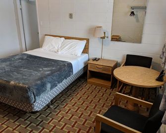 Chalet Inn Motel - Dryden - Gebouw