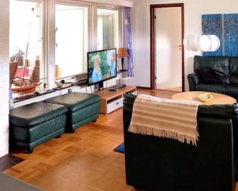 11 Person Holiday Home In Sölvesborg-By Traum - Sölvesborg - Wohnzimmer