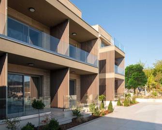 Oniro Boutique Hotel - Toroni - Edificio