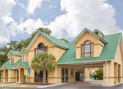 Howard Johnson by Wyndham Dothan - Dothan - Rakennus