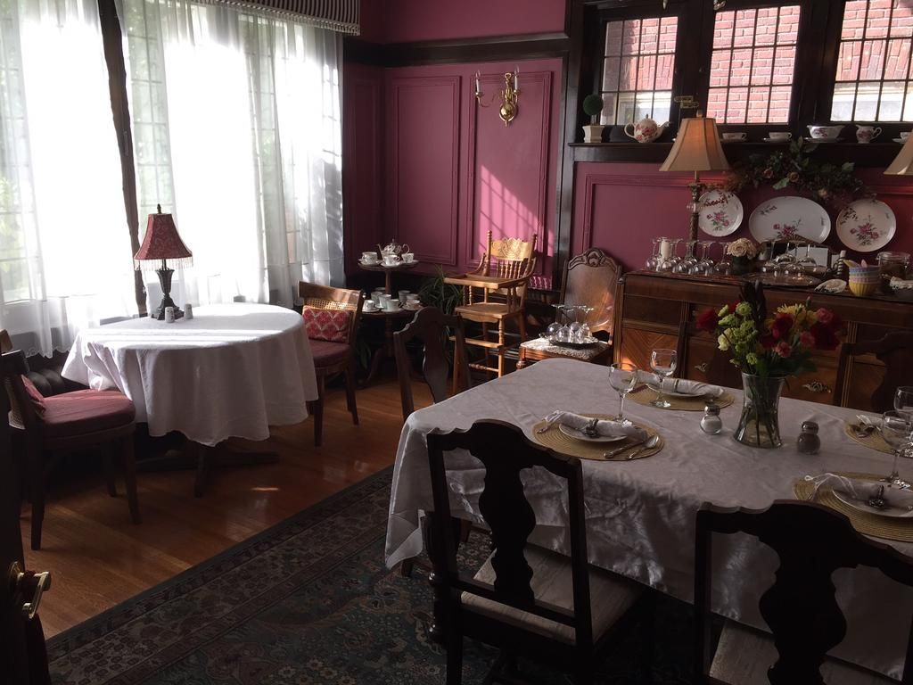 Hanover House Bed & Breakfast - Niagara Falls - Restaurant
