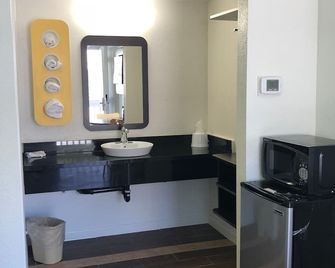 Motel 6 Barstow Ca - Barstow - Servicio de la habitación