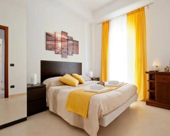 B&b La Casetta - Ladispoli - Camera da letto