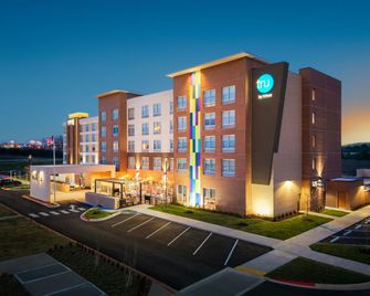 Home2 Suites by Hilton Spring Hill - Spring Hill - Edificio