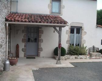 Chambre d'hôte du Plessis - Beaurepaire - Edificio