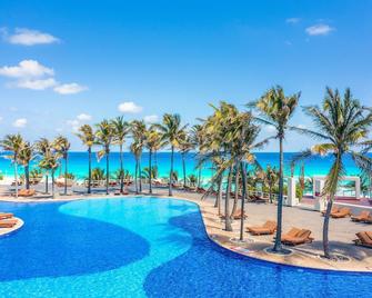 The Pyramid at Grand Oasis - Cancún - Pool