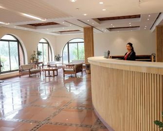 Hotel Lumbini Garden New Crystal - Lumbini Sanskritik - Receptie
