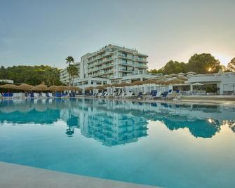 Stil Hotel Victoria Playa - Es Migjorn Gran - Piscine