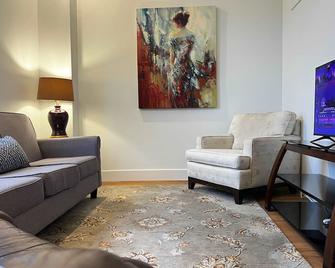 Urban Sophistication, Ocean View, Unit 513 - Halifax - Wohnzimmer