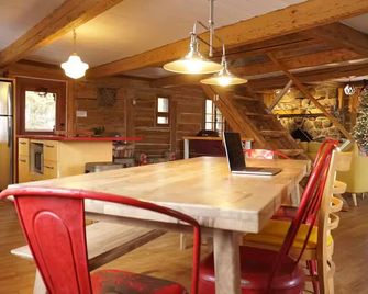 Chalet Le Vieil Âtre - Rustic & cozy chalet - Saint-Jean-Port-Joli - Salle à manger