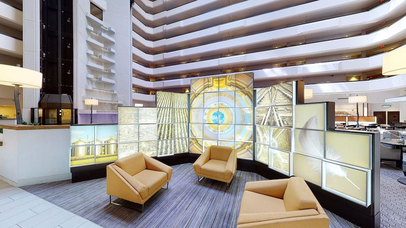 Sheraton West Des Moines Hotel