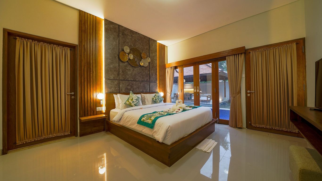 ثري براذرز بنجالوز آند فيلاز