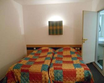 Hotel Charme En Maconnais Fasthotel Macon Nord - Макон - Спальня