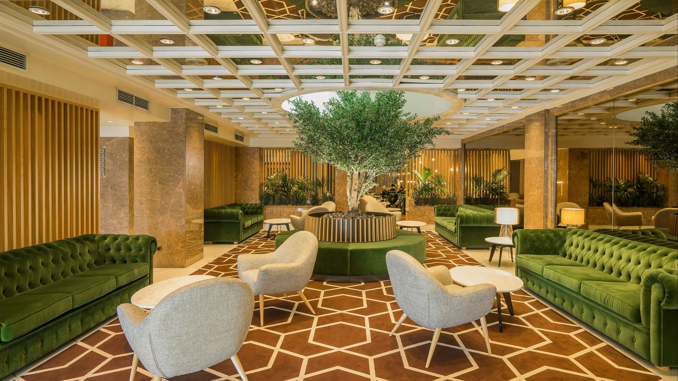 إتش إف فينيكس ليزبوا