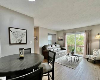 Stylish remodeled space Middletown Free Laundry - Middletown - Restaurant