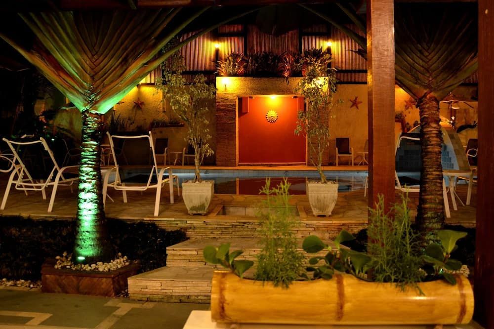 Pousada Camburioca - Maresias - בריכה