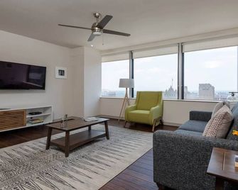Cozysuites | Two Lovely 2br 2ba Condo - Dallas - Pokój dzienny