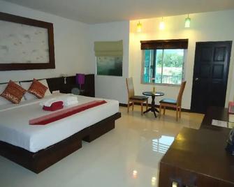 Melissa Kata Beach Resort - Karon - Bedroom