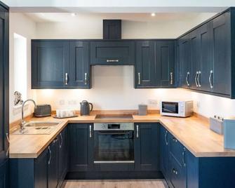 South Esk Apartment 7 - Montrose - Kitchen