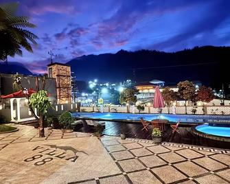 Villa 88 Bromo - Sukapura - Piscina