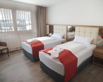 Hotel Hausen Obertshausen Frankfurt - Obertshausen - Schlafzimmer