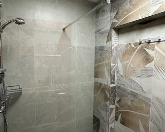 Mololo Art Hostel - Sopot