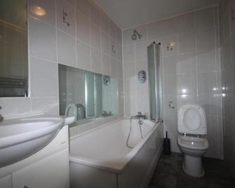 Draycott - Harrow - Bathroom