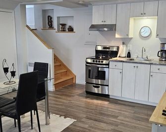 Superb Loft with panoramic view! - Sherbrooke - Kitchen